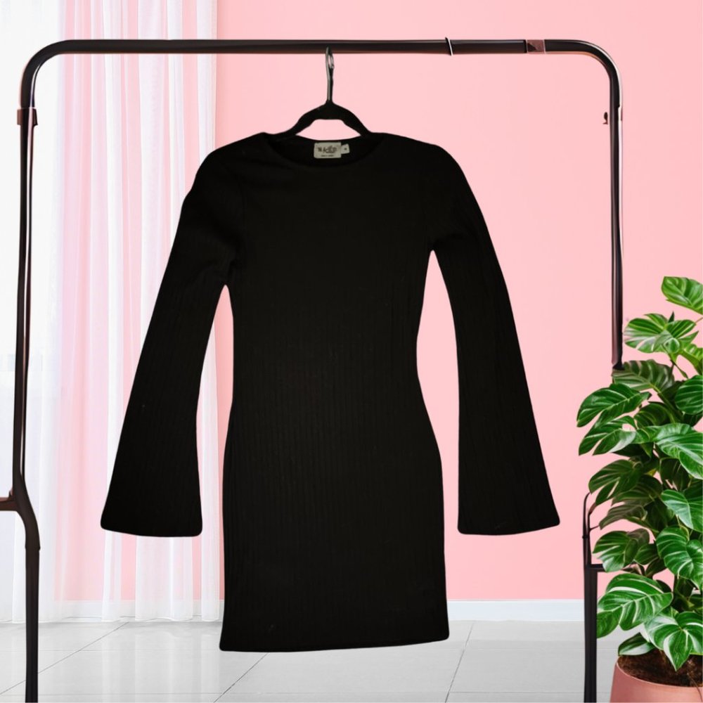 ASOS Black Flare Sleeve Mini Dress - Size: XS